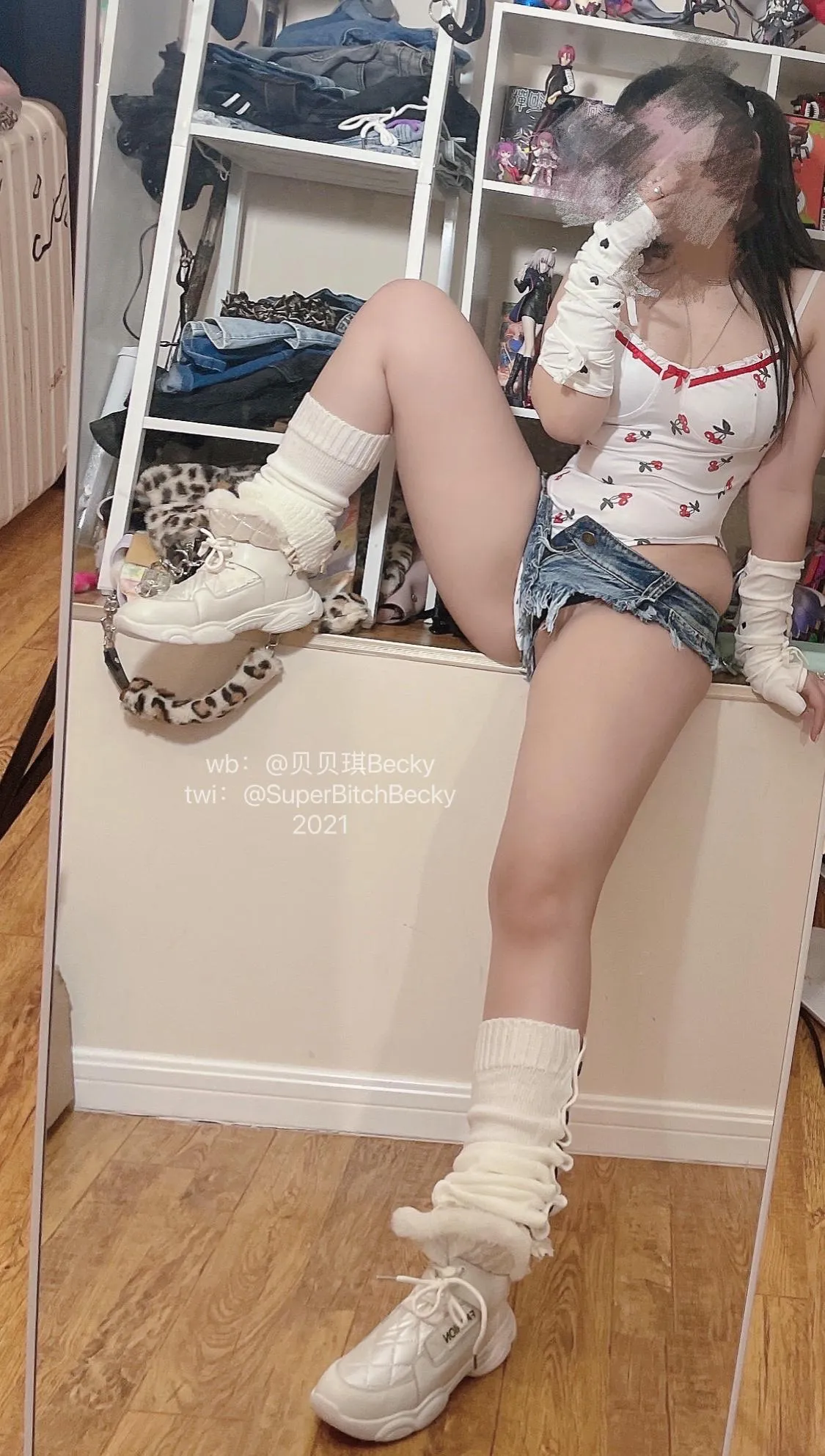 贝贝琪Becky – NO.019 对镜黑发辣妹 [105P]插图7